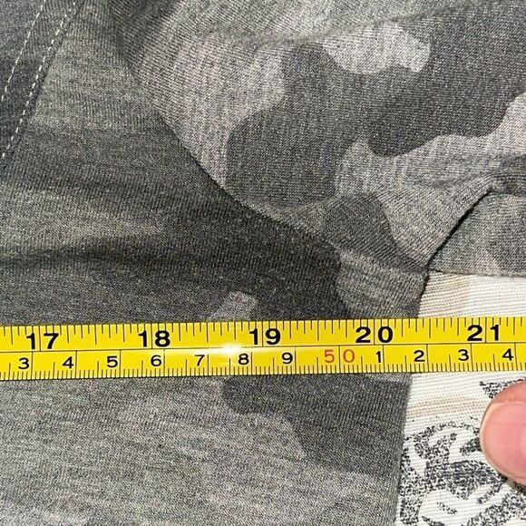 Jane And Delancey Green Gray Camo 1/4 Button Long Sleeve Tee Ladies Medium - Picture 5 of 7